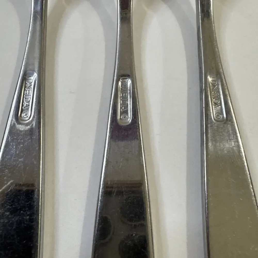Oneida Stainless Flatware Metra Pattern Set of 3 Dinner Forks 7 7/8